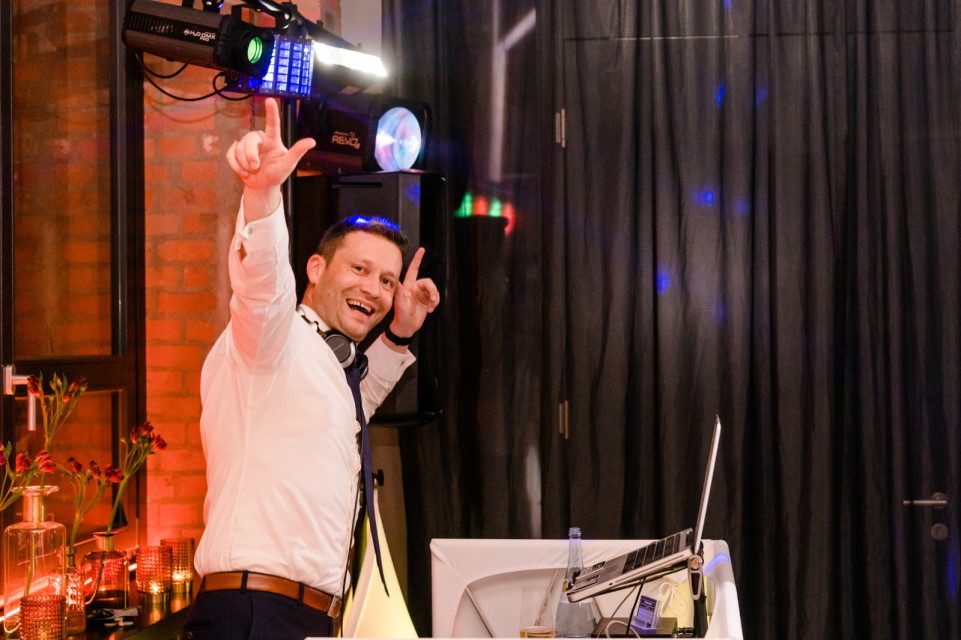 Hochzeits Dj Stuttgart Foto Janine Kyofsky, Gentleman-DJ Eric