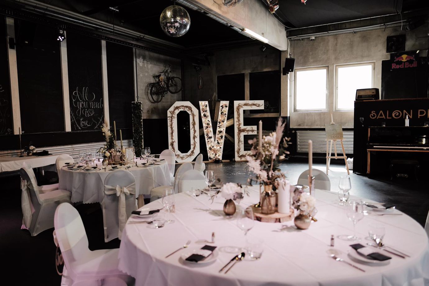 SixFeetUnder - Eventlocation | Loft, Hochzeitslocation Reutlingen, Kontaktbild